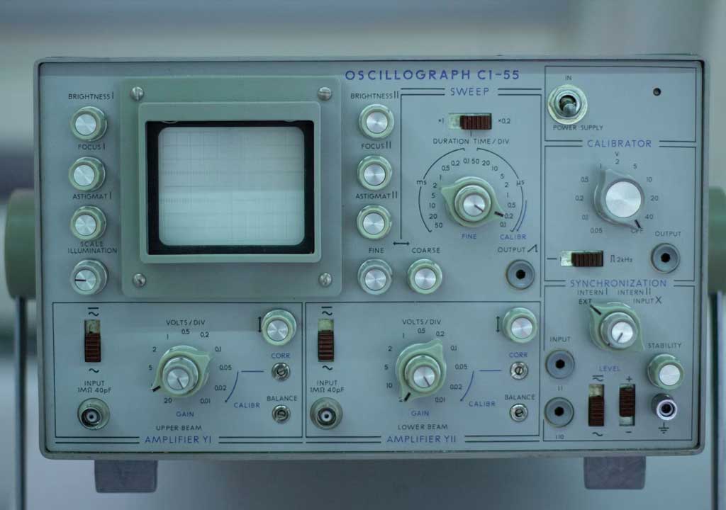 Visualizing PWM and Switching Regulators: Real-World Oscilloscope Techniques