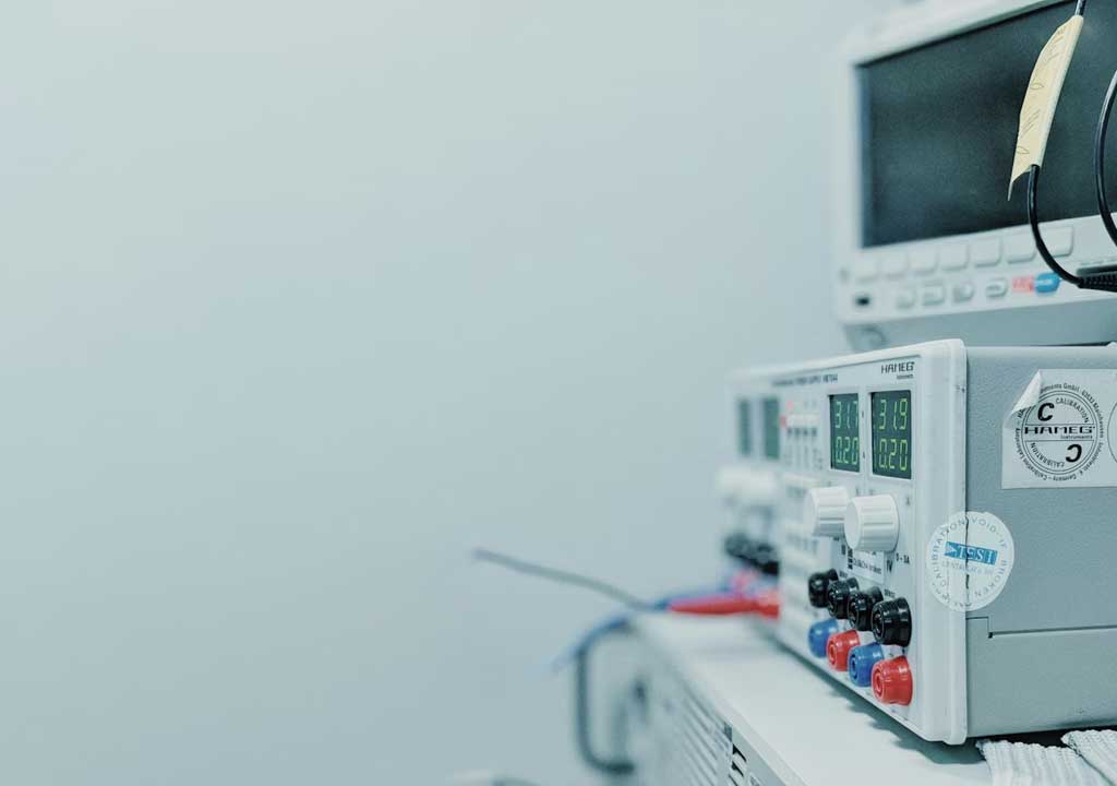 Battery Management and Electric Vehicles: Oscilloscope Measurements for BMS Testing